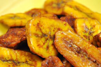 Tanzanian Ndizi Kaanga: Crispy, Sweet Fried Plantain Delight